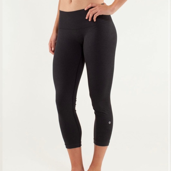 lululemon athletica Pants - Lululemon Ebb & Flow Crop